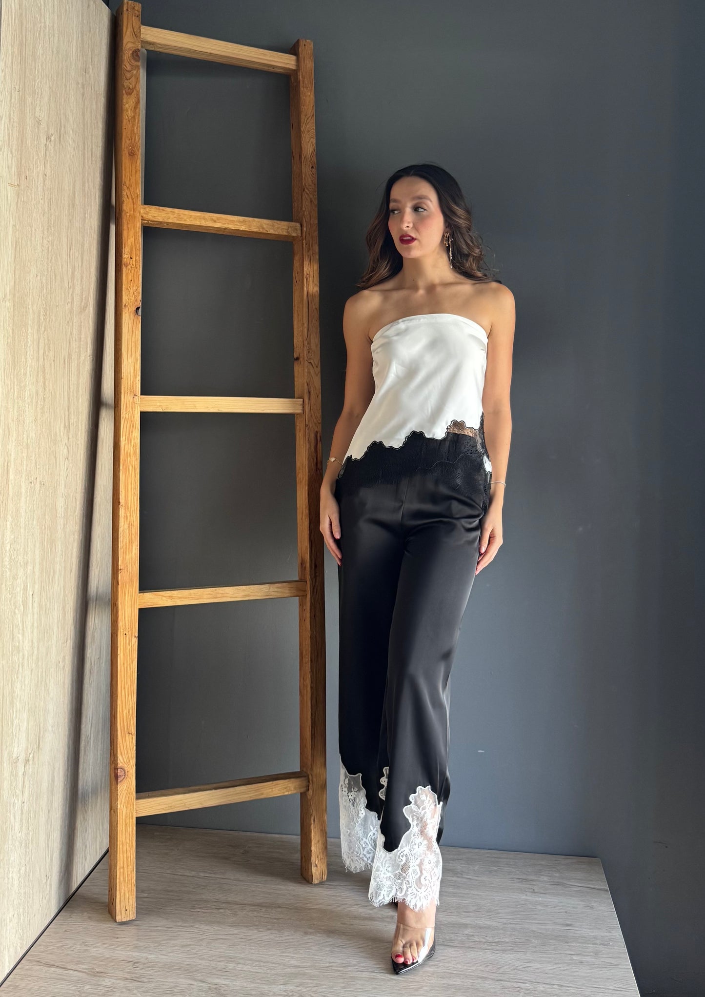 Black Pants Lace Details – Negro negro - vista 3