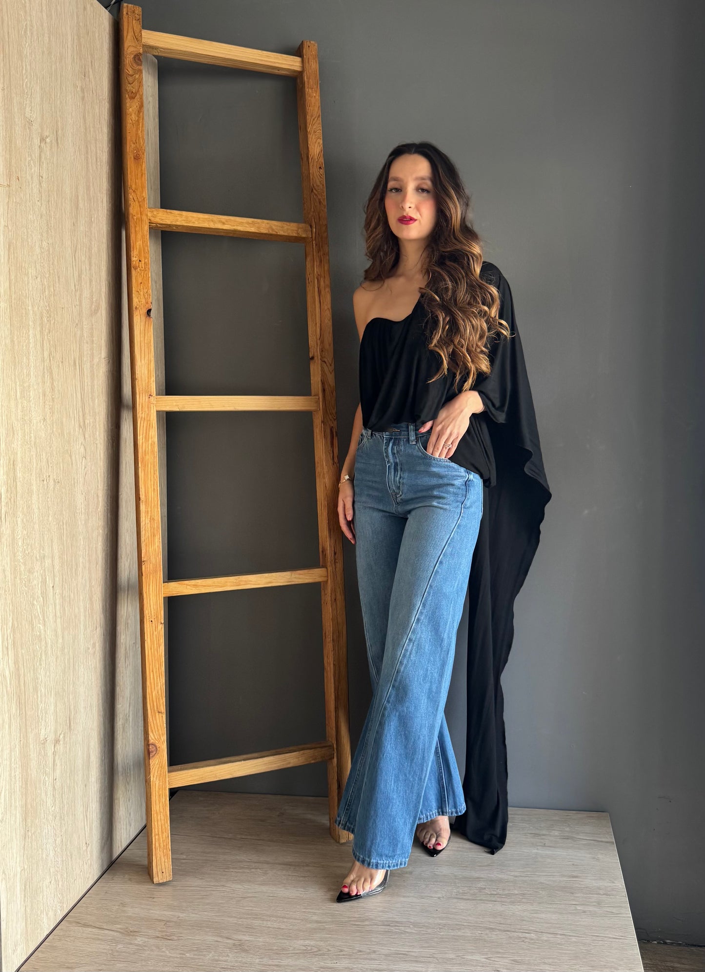 Black Ladies Satin Top – Negra negra - vista 2