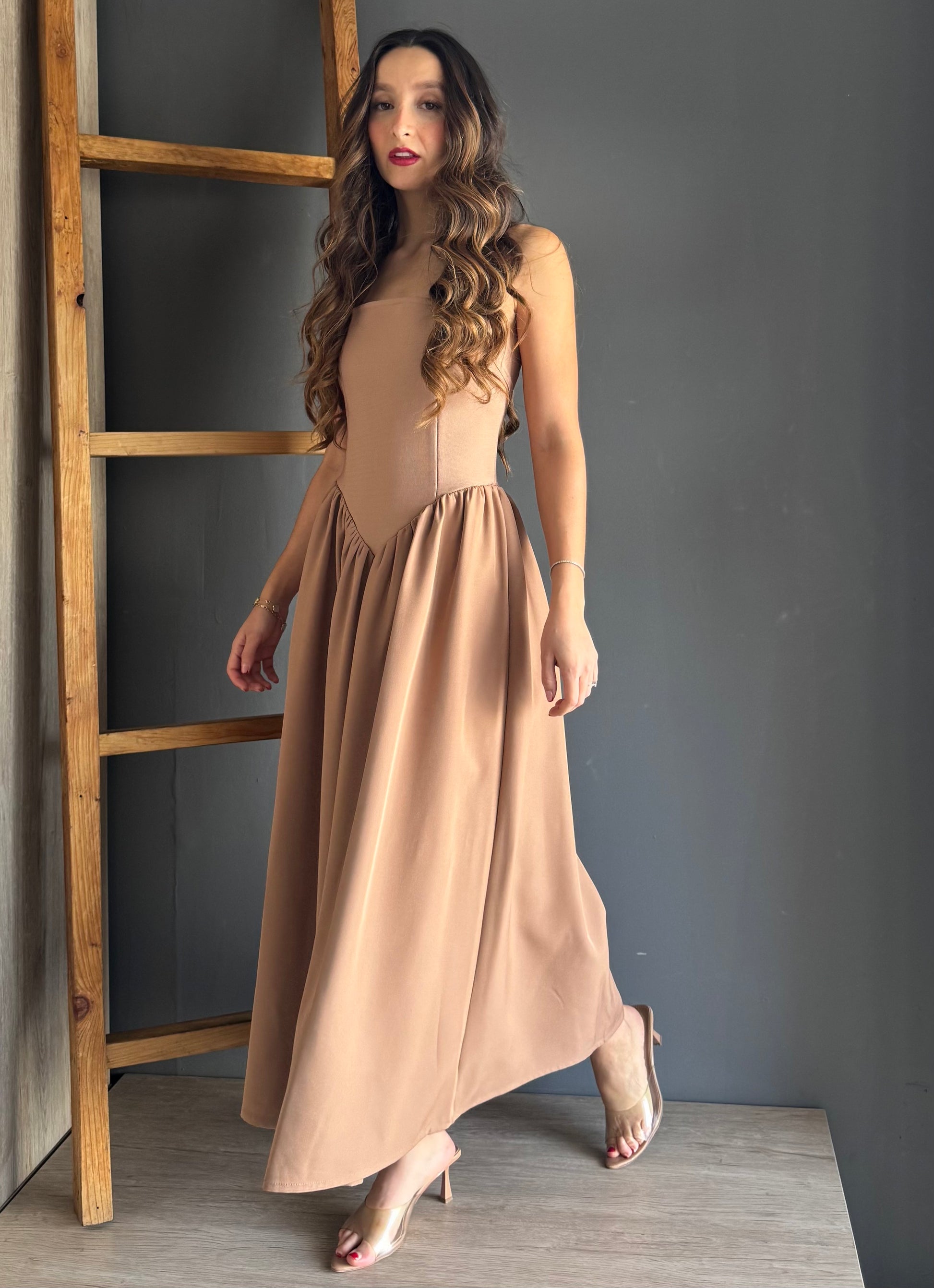 Halther Dress Mocha – Nude nude - vista 4